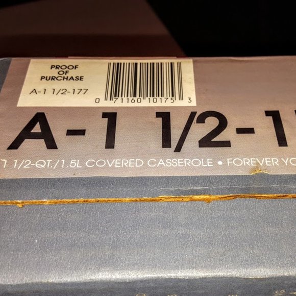 VINTAGE CORNINGWARE/NEW IN BOX!! FOREVER YOURS 1.5-quart Heart Dish w/lid - Picture 10 of 13